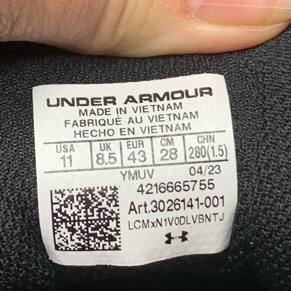 UNDER ARMOUR Men's HOVR Intake 6 Running Shoe, Black & White Size 11 - Picture 3 of 15